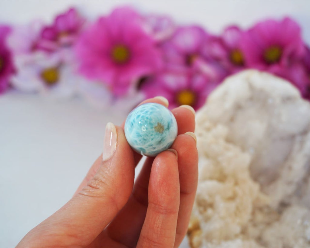 Larimar Egg Héra